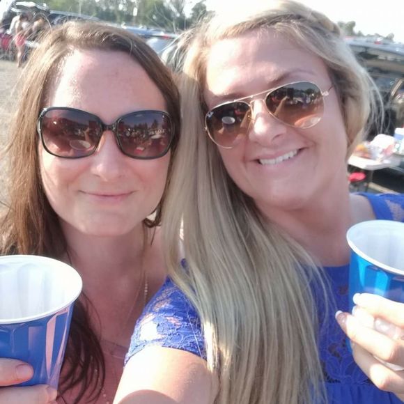 Meet your Posher, Abby - Picture 1 of 1